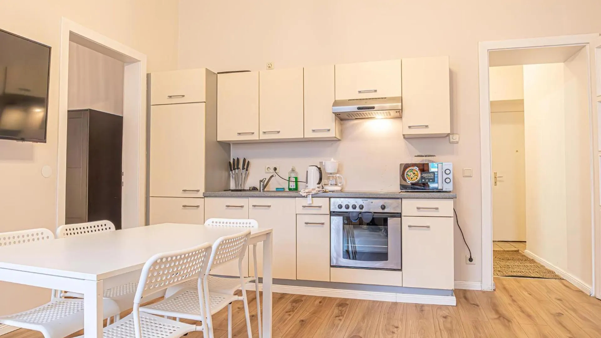 Metropolitan Charm Stylish 2Br & 1Lr Apt In Vienna'S Core Austria