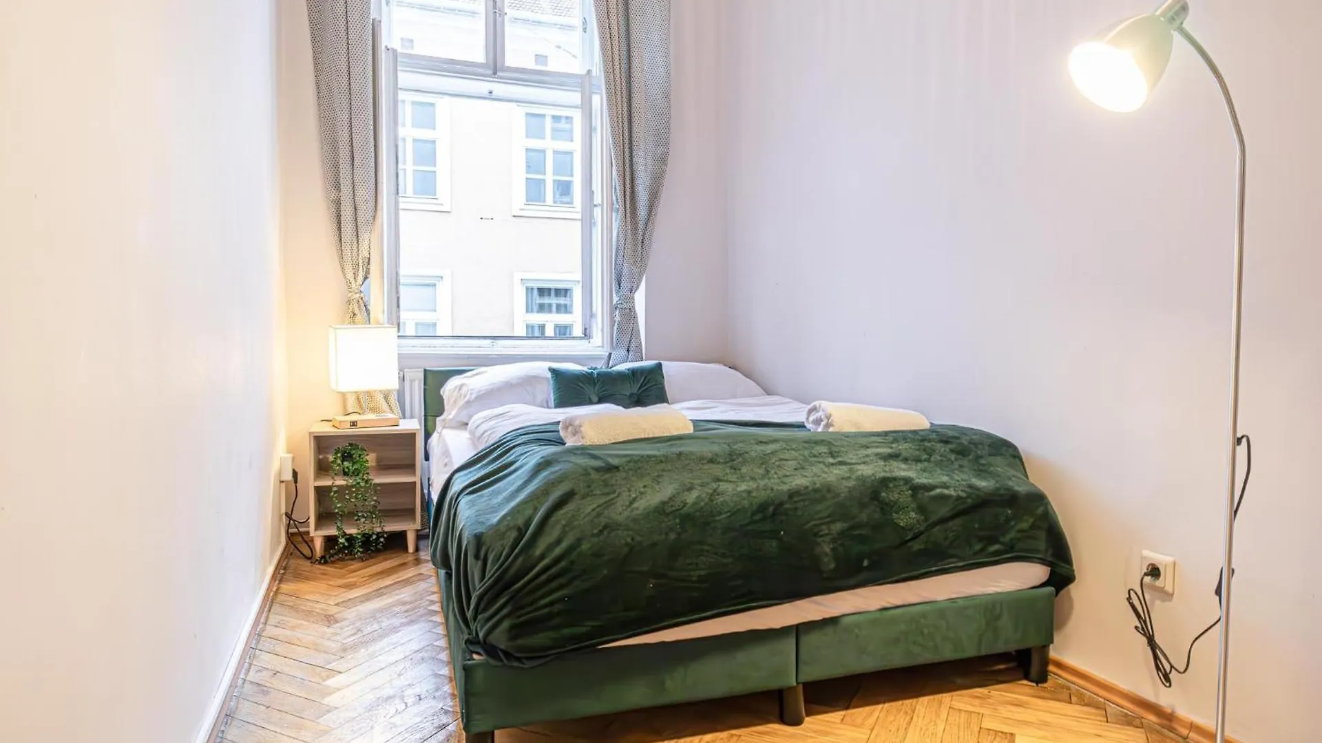 Apartment Metropolitan Charm Stylish 2Br & 1Lr Apt In Vienna'S Core Austria