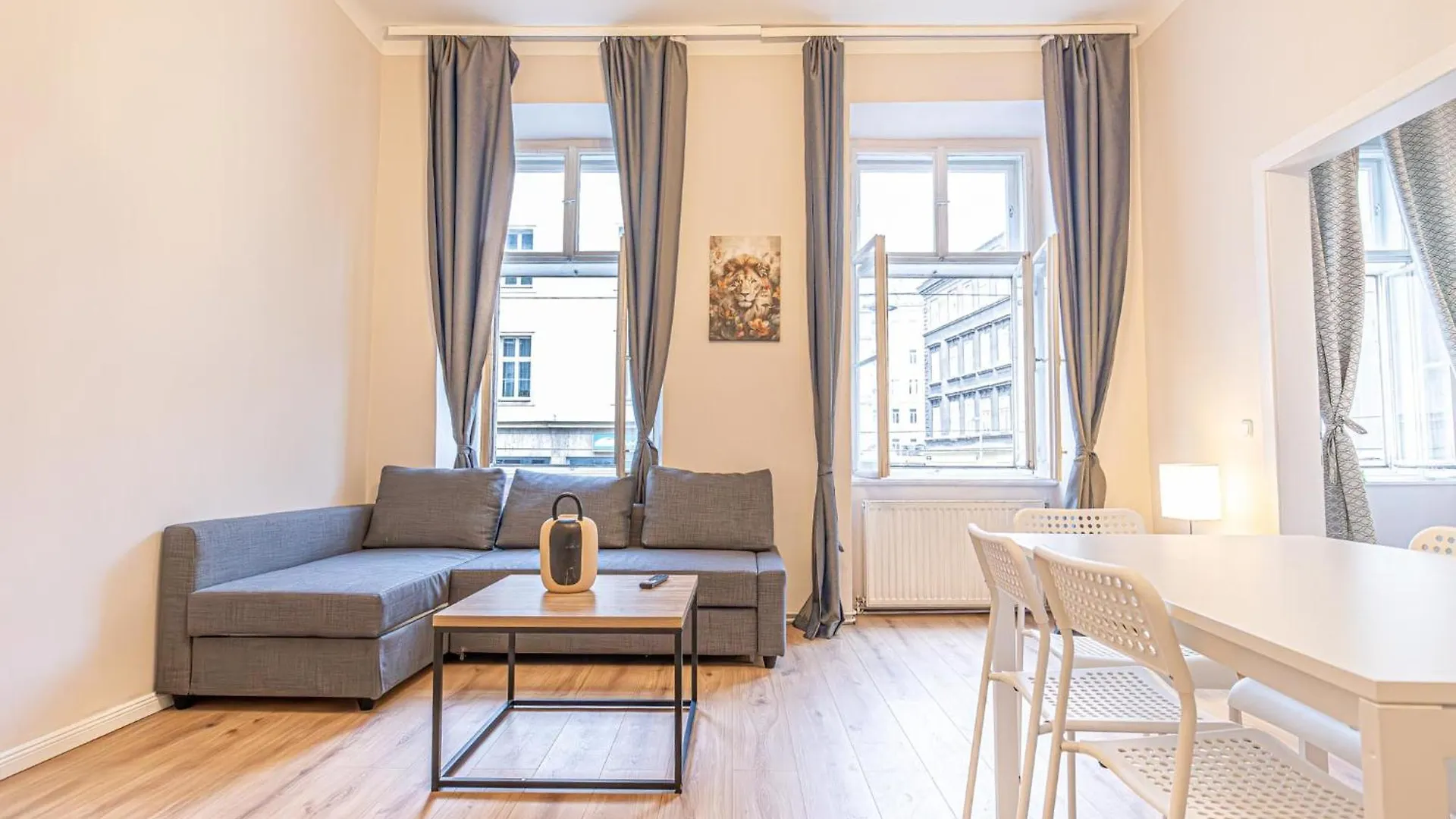 Metropolitan Charm Stylish 2Br & 1Lr Apt In Vienna'S Core 0*, Vienna
